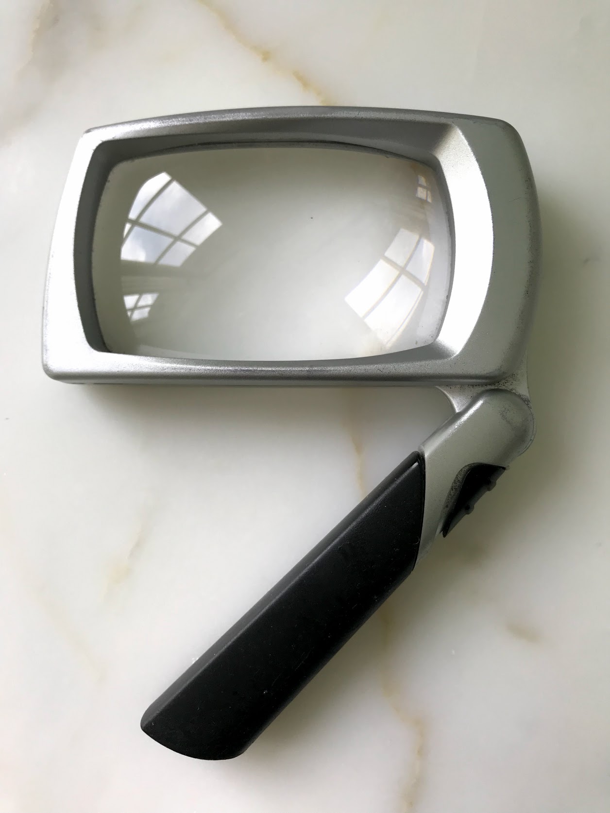 Pocket Magnifying Glass - Portable, Handheld and Lighted